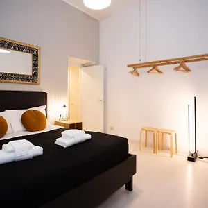 Persia Collection Colosseo Apartment Rome